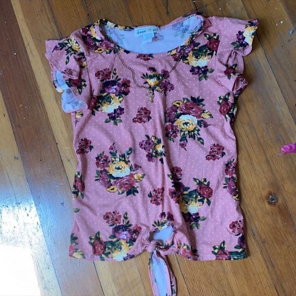 Floral Top W/Heart Necklace - Picture 1 of 1